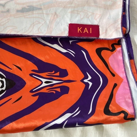 Kai Collective Gaia Oversized Scarf - USED EXCELLENT - Picture 2 of 3